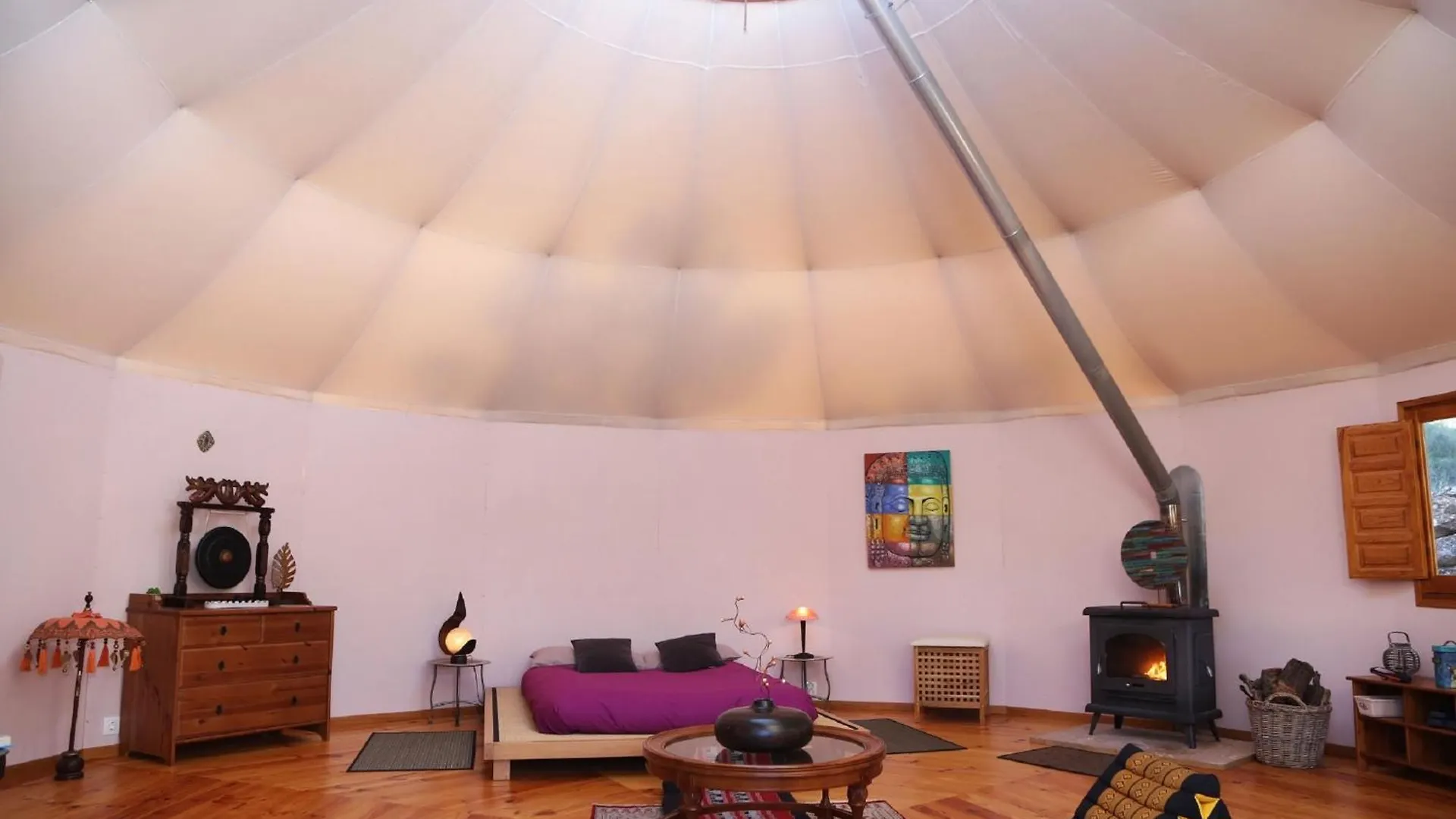 Tente de luxe Hotel Yurta Mongola Delta Del Ebro à Camarles