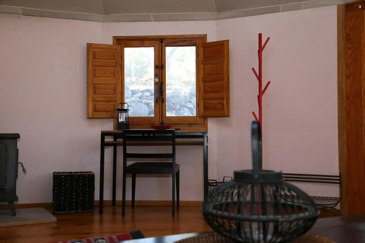 Tente de luxe Hotel Yurta Mongola Delta Del Ebro à Camarles Espagne